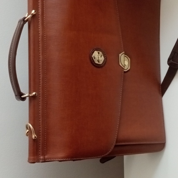 ๐ค๐ผ Briefcase Crossbody Laptop Bag | Caramel Brown | 16 x 13 inches - Picture 4 of 11